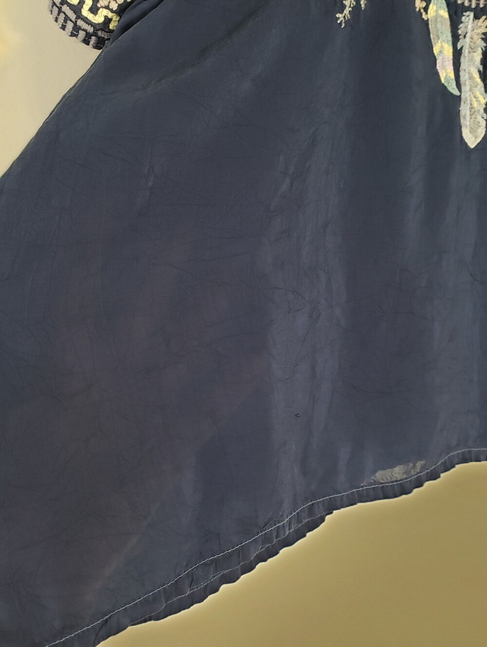 Johnny Was Embroidered Short-Sleeve Boho Top Large Navy Blue Cupra Rayon Western - Picture 7 of 15